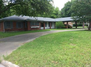 701 Hunter St, Bonham, TX 75418