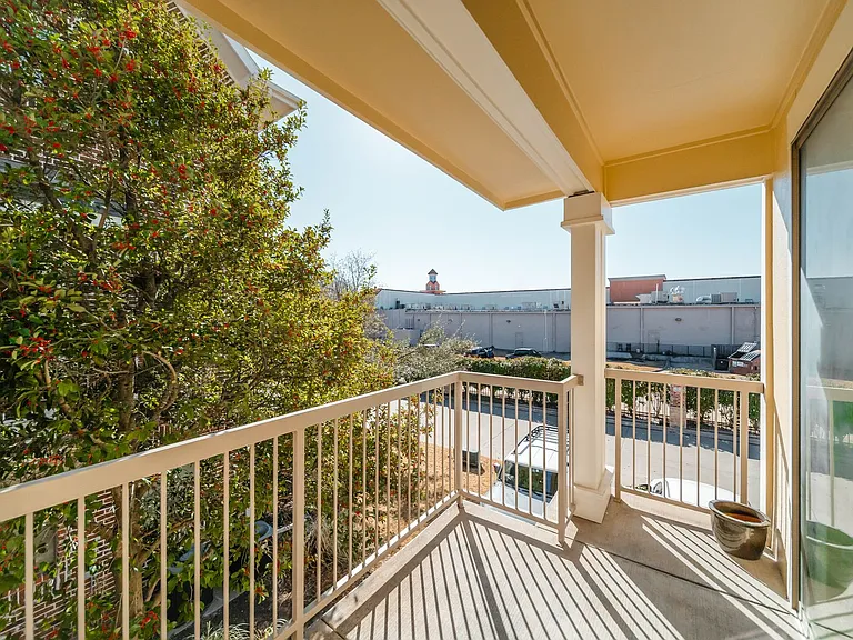 2002 Azure Pointe — Photo 17