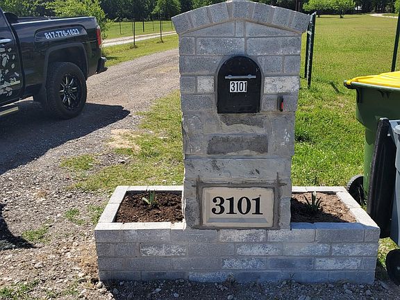 Custom mailbox to match homes stone exterior