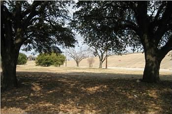 4th image of 4105 Marvin D Love Fwy