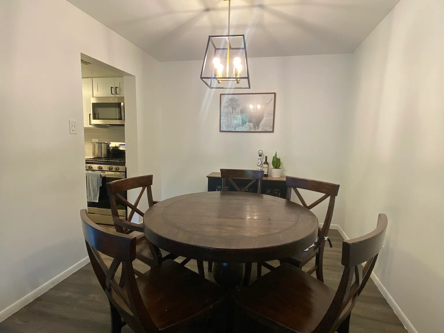 2 bed, 1004 sqft, $2,150 — Photo 1