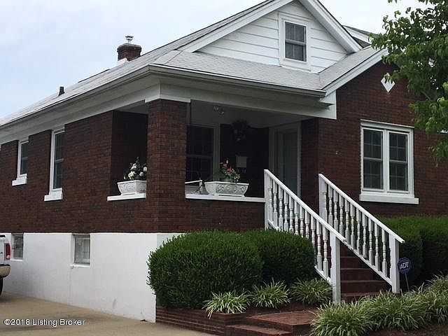 1st image of 831 Clarks Ln