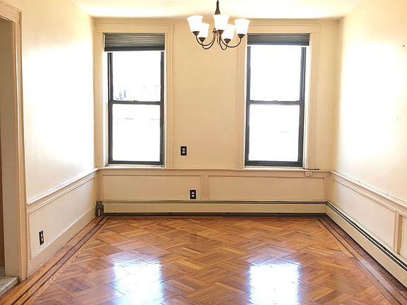 2nd image of 719 47th St #2