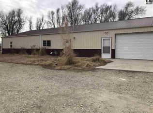 1725 Avenue N, Lyons, KS 67554