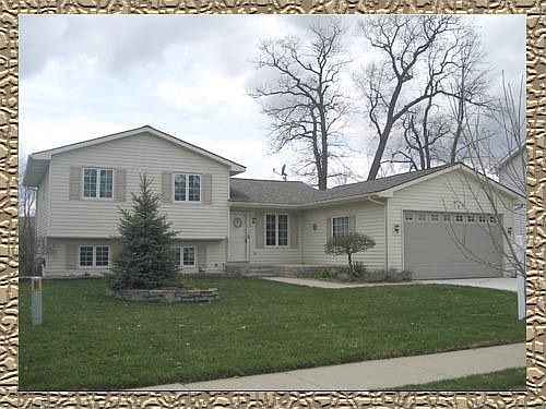 1st image of 61423 Dean Dr