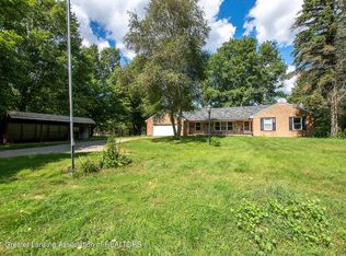 6547 E Mount Hope Hwy, Grand Ledge, MI 48837