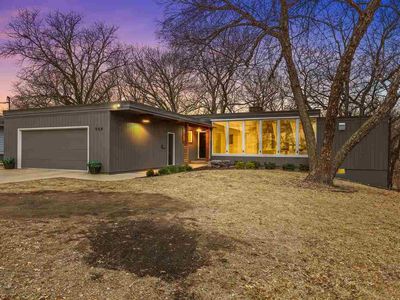 904 Oakcrest St, Iowa City, IA, 52246