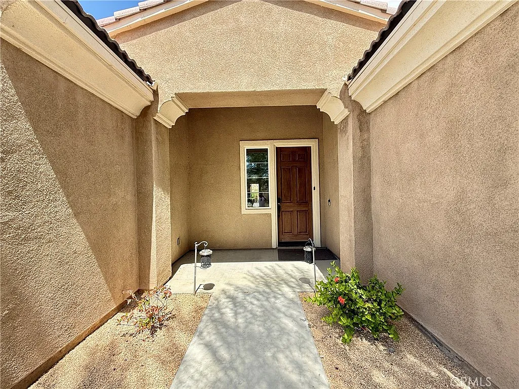 3 bed, 2.5 bath, 2659 sqft, $3,495 — Photo 3