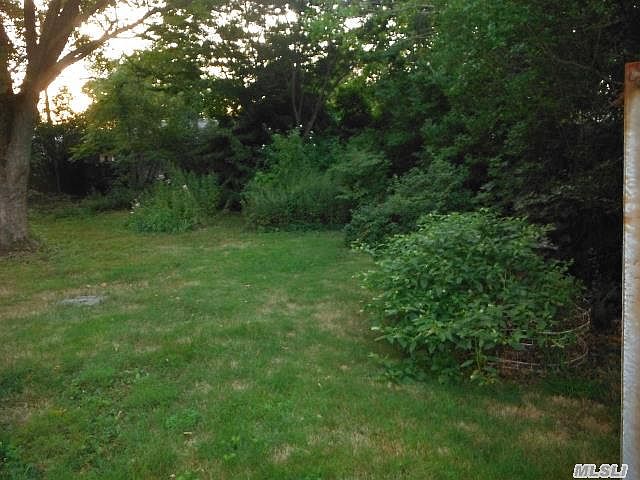 2nd image of 27 Oak St