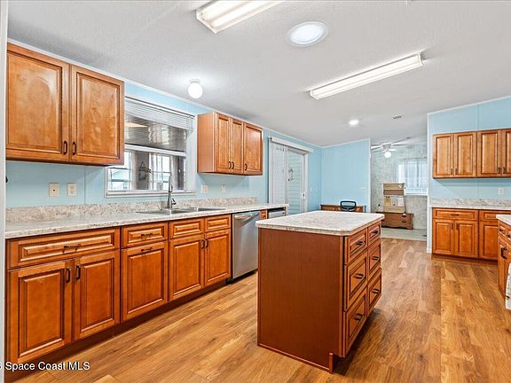 3rd image of 7628 Boxelder Rd