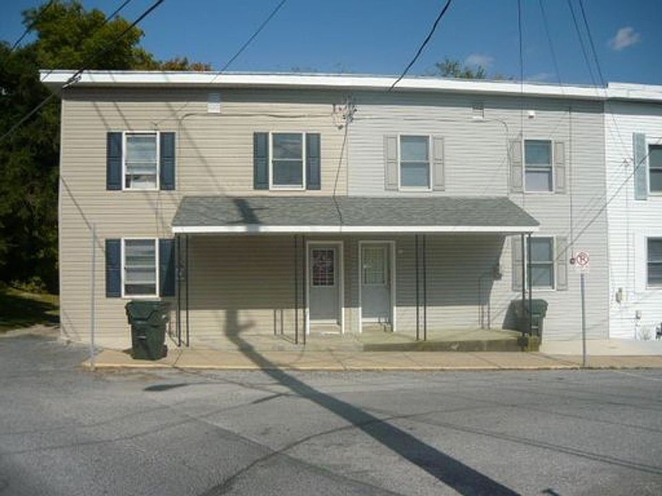 2nd image of 4 Kenneth Ave