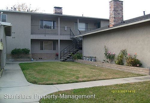 2nd image of 2405 Vera Cruz Dr APT E