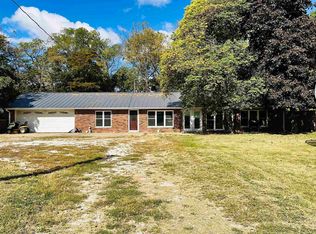 810 Oak St, Dallas City, IL 62330