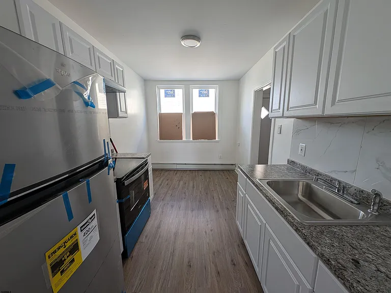 803 N Indiana Ave — Photo 11