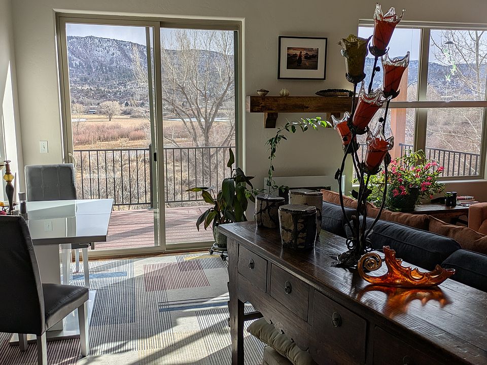 living room-dining
