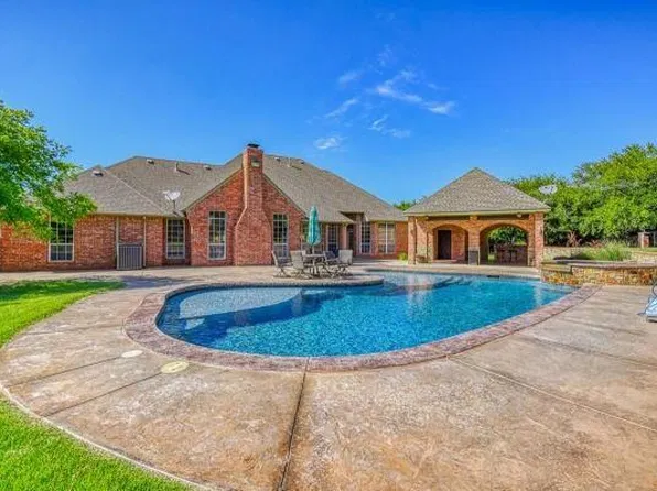 3921 NW 6th St, Newcastle, OK 73065