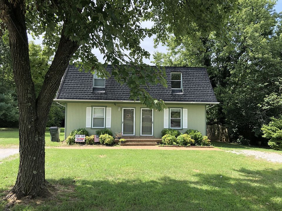 2nd image of 1142 E Main St