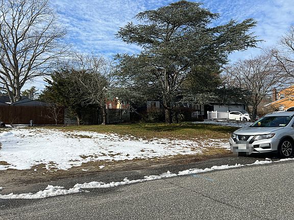 3rd image of 264 Edward Ave