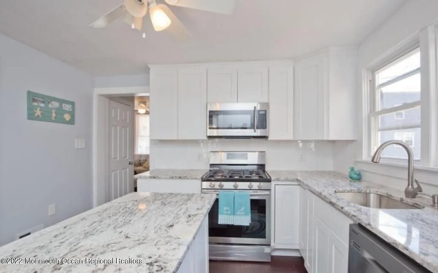 2 bed, $2,500 — Photo 2