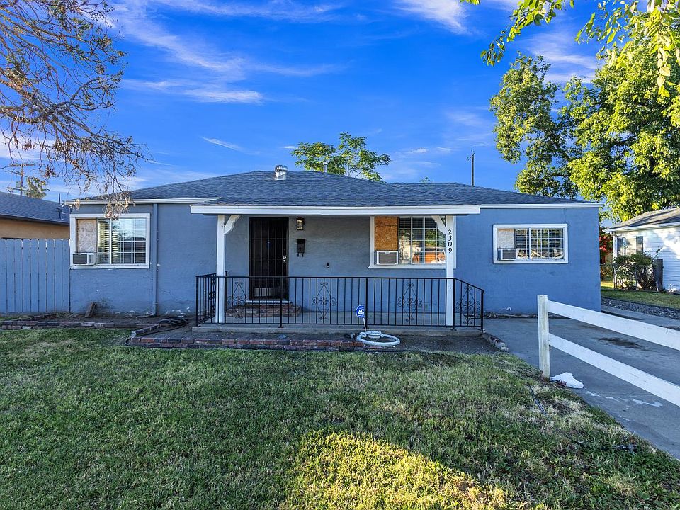 1st image of 2309 Hackberry St