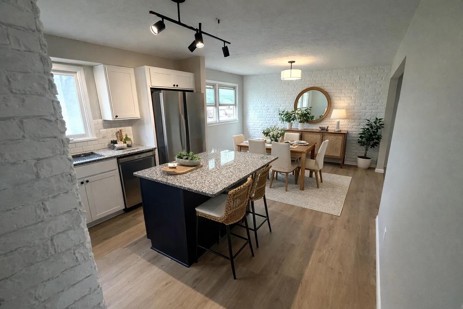 3 bed, 1.5 bath, 1800 sqft, $2,400 — Photo 3