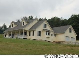 2489 Paint Fork Rd, Mars Hill, NC 28754