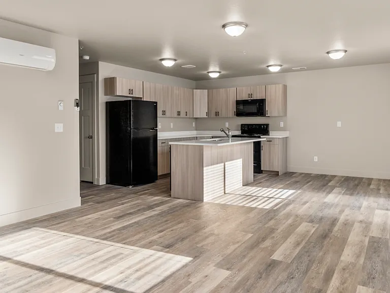 3573 Colt Cir — Photo 13