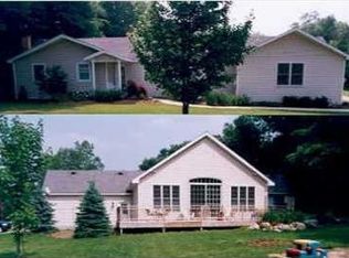 3521 Thornapple River Dr SE, Grand Rapids, MI 49546