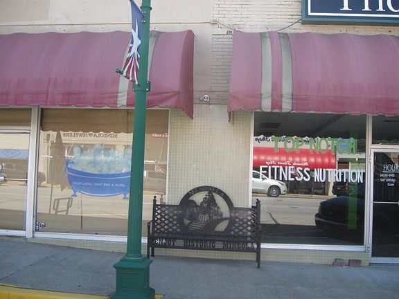 5th image of 119 W Broad St