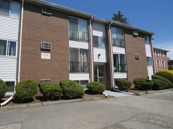 180-180A River St #3, Waltham, MA 02453