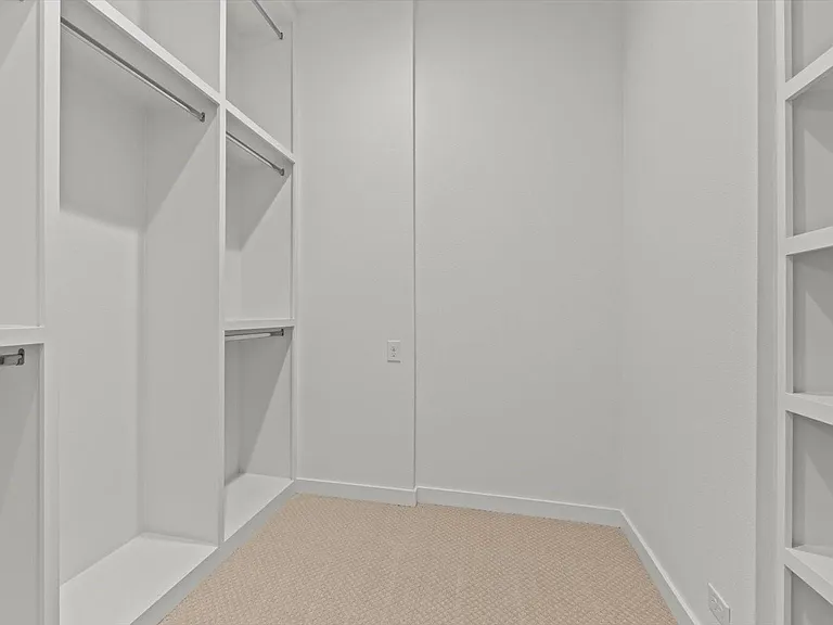 4210 Delano Pl #1 — Photo 32