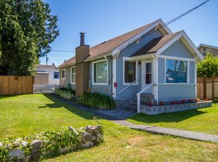 1113 16th St, Anacortes, WA 98221