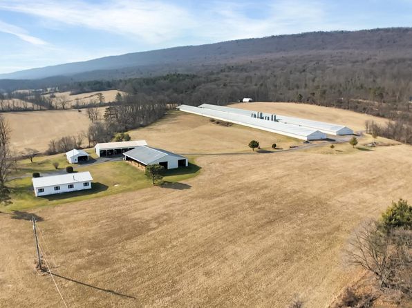 136 Winding Ln, Lewistown, PA 17044
