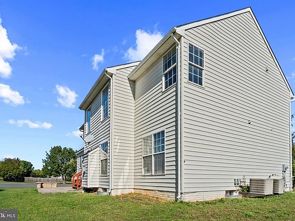 4th image of 10853 King Nobel Ln