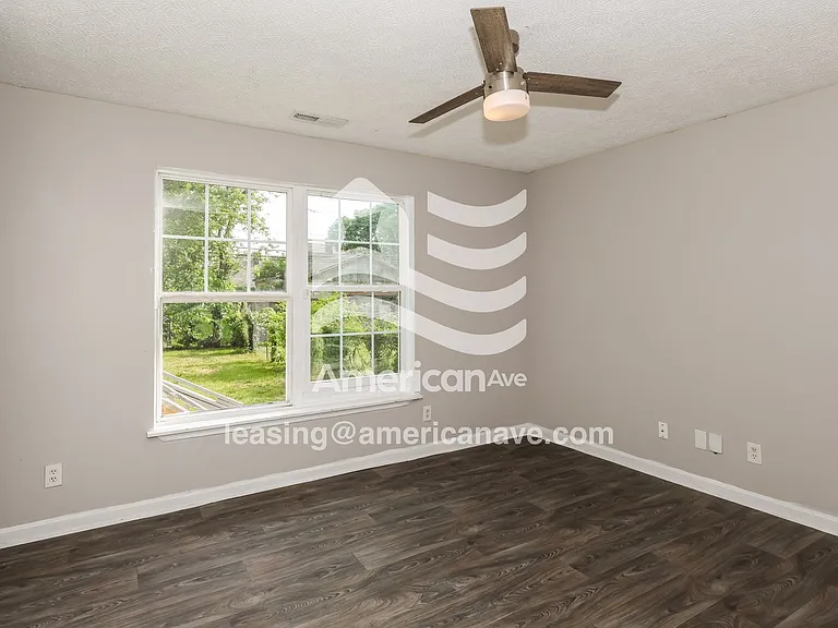 1524102_006_main_bedroom_6.jpg