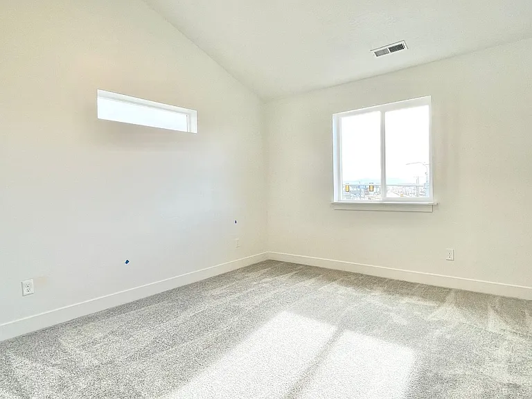 899 E Pacific Dr — Photo 12