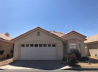 19115 Oak St, Apple Valley, CA 92308
