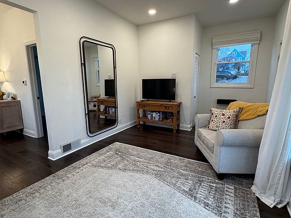 2nd image of 3009 Poppleton Ave