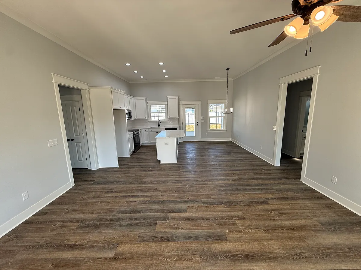 Building Photo - 3026 Fincher Dr