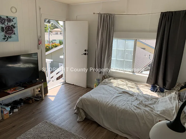 2045 Story St — Photo 8