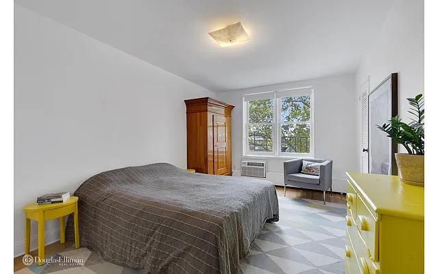 Sold by Douglas Elliman | media 7