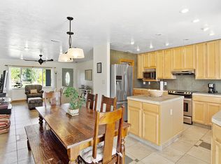 665 Dew Drop Ln, Pierson, FL 32180