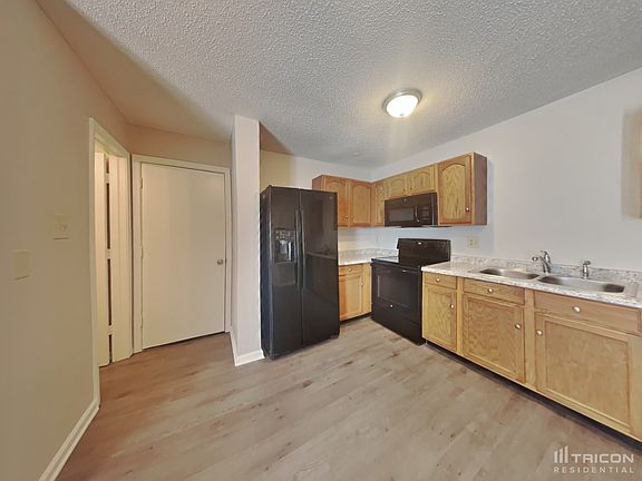 5th image of 2008 Southernwood Ln