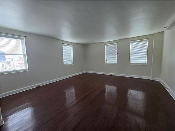 3rd image of 1205 Saint Charles Ave APT 1407
