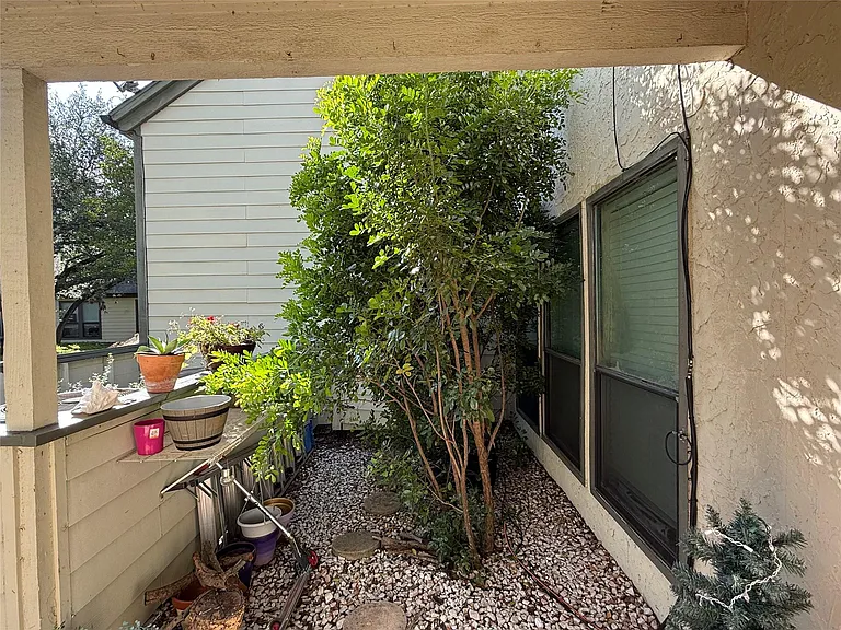 17 Casa Verde #17 — Photo 24