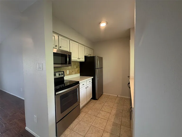 3300 Pebblebrook Dr #108 — Photo 11