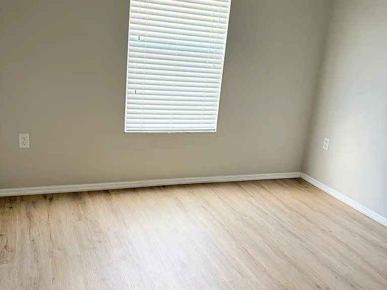 2526 Sandy Beach Ln — Photo 14