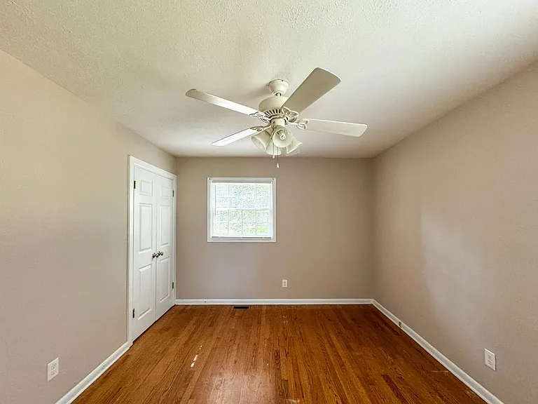 7228 Ainsley St — Photo 15