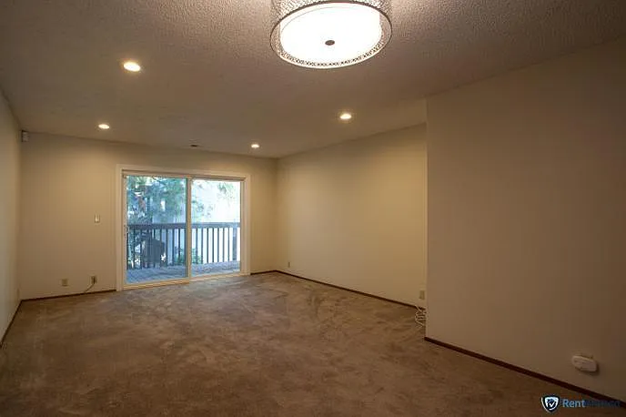 Nicely Upgraded 2 Bedroom 2 Bathroom Condo Available Now! — Photo 4
