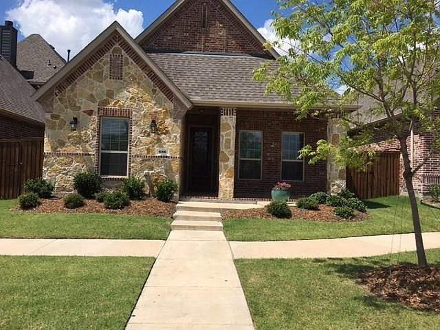 1st image of 686 Pendle Forest Dr